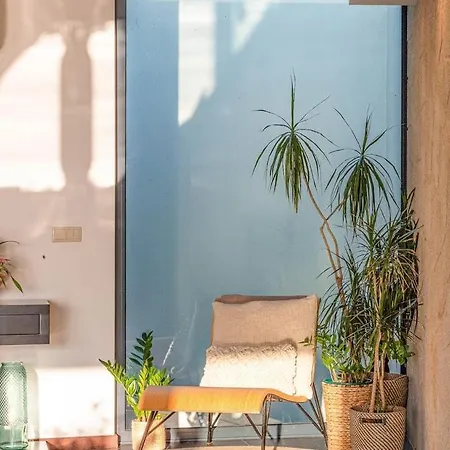 Willa Portugal Active Sunset